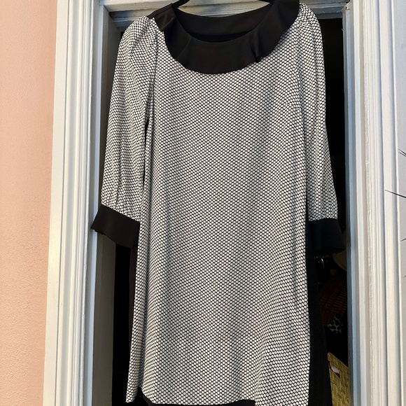 NWOT Marc by Marc Jacobs 💯 Silk Ruffle B & W Swiss Dot Mini Dress Size 8 - Picture 3 of 9